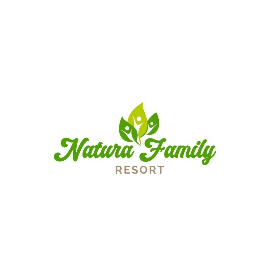 Natura Family Resort アヴリグ エクステリア 写真